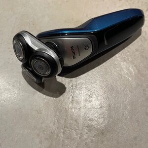 Philips Aqua Touch Shaver
